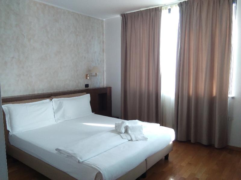 Cavalieri Hotel 3*